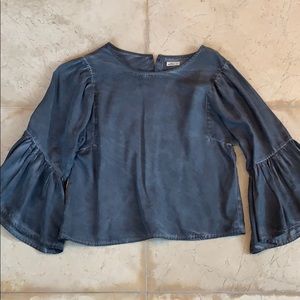 Evening top / peplum sleeves